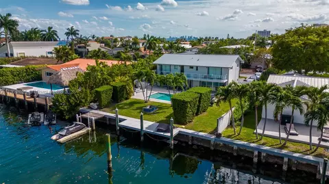 2067 NE 121st Rd, North Miami, FL 33181