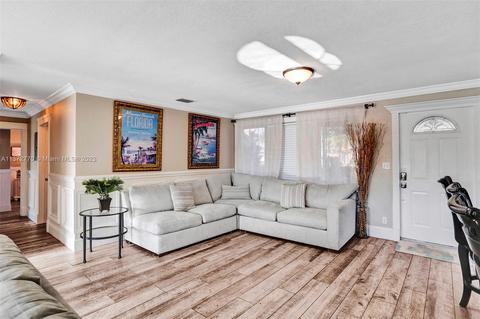 910 SE 4th Ave, Pompano Beach, FL 33060 photo 3