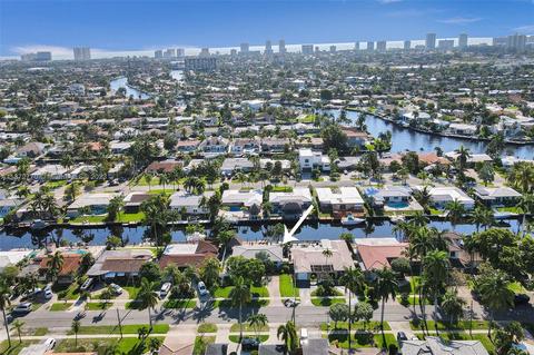 910 SE 4th Ave, Pompano Beach, FL 33060 photo 2