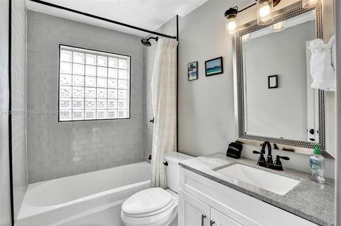 910 SE 4th Ave, Pompano Beach, FL 33060 photo 19