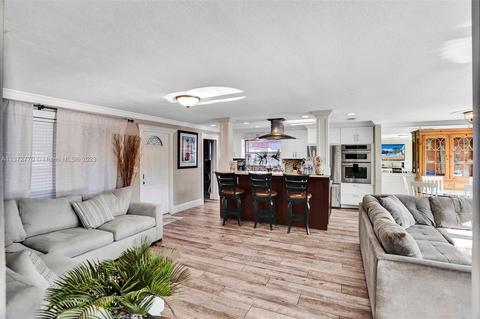 910 SE 4th Ave, Pompano Beach, FL 33060 photo 6