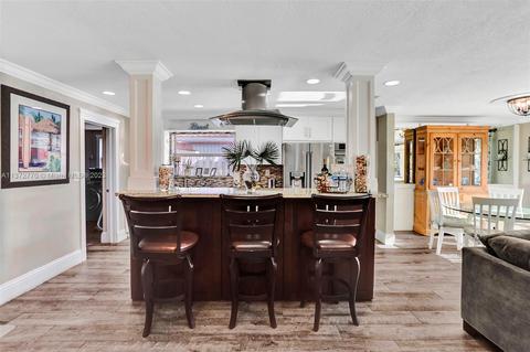 910 SE 4th Ave, Pompano Beach, FL 33060 photo 17