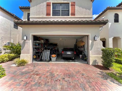 3325 W 97th St, Hialeah, FL 33018 photo 25