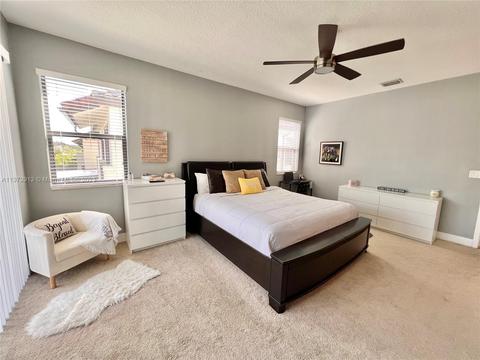 3325 W 97th St, Hialeah, FL 33018 photo 10