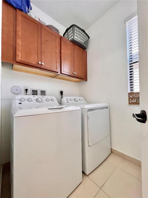 3325 W 97th St, Hialeah, FL 33018 photo 22