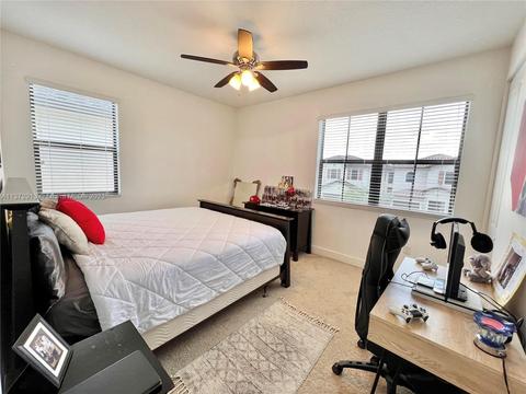3325 W 97th St, Hialeah, FL 33018 photo 17