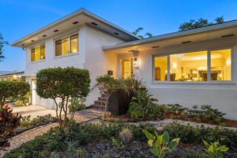 1384 NE 104th St, Miami Shores, FL 33138