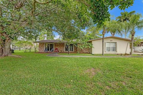 120 E Palm Dr, Margate, FL 33063 photo 1