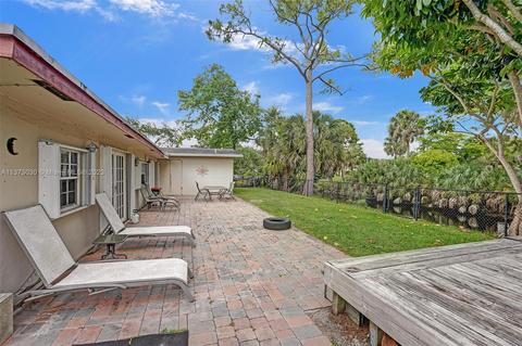 120 E Palm Dr, Margate, FL 33063 photo 9