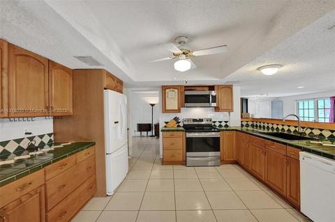 120 E Palm Dr, Margate, FL 33063 photo 15
