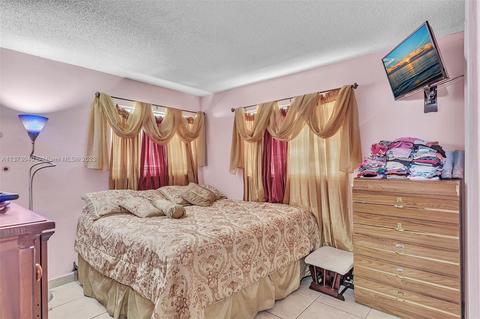 896 E 22nd St, Hialeah, FL 33013 photo 7