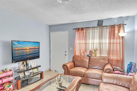 896 E 22nd St, Hialeah, FL 33013 photo 5