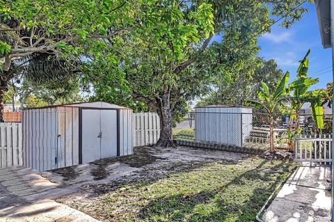 896 E 22nd St, Hialeah, FL 33013 photo 22
