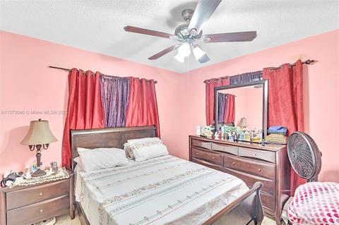 896 E 22nd St, Hialeah, FL 33013 photo 15