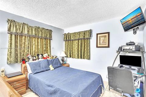 896 E 22nd St, Hialeah, FL 33013 photo 8