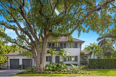 235 S Hibiscus Dr, Miami Beach, FL 33139