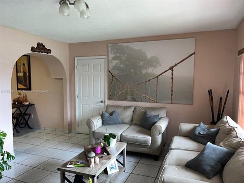 670 E 57th St, Hialeah, FL 33013 photo 14