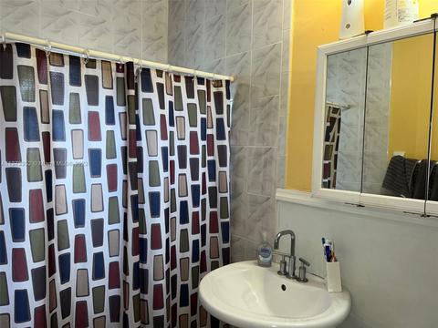 670 E 57th St, Hialeah, FL 33013 photo 6
