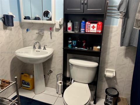 670 E 57th St, Hialeah, FL 33013 photo 13