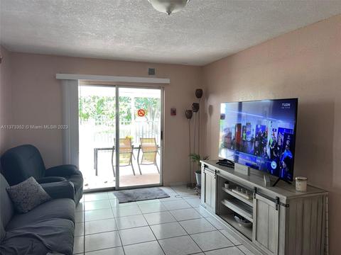 670 E 57th St, Hialeah, FL 33013 photo 10