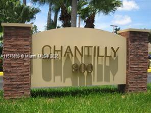 900 NE 195th St #517, Miami, FL 33179