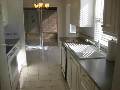 7001 SE Lillian Ct, Stuart, FL 34997 photo 5