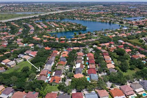 18751 NW 89th Pl, Hialeah, FL 33018 photo 29