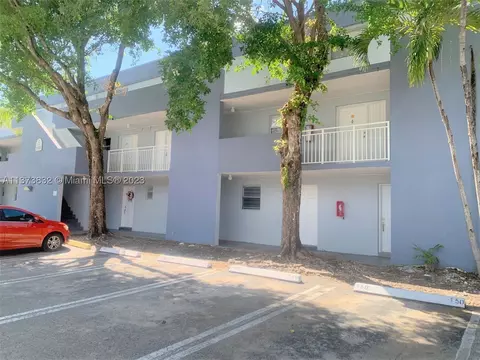 9355 Fontainebleau Blvd #C108, Miami, FL 33172
