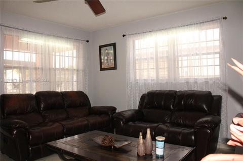 520 E 29th St, Hialeah, FL 33013 photo 30