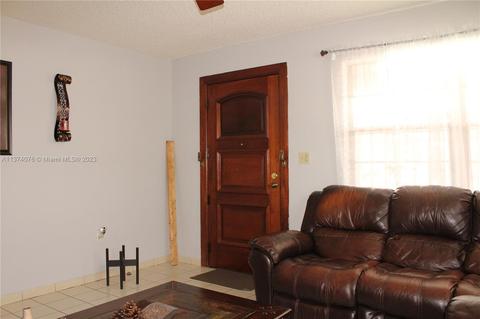 520 E 29th St, Hialeah, FL 33013 photo 5