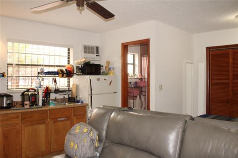 520 E 29th St, Hialeah, FL 33013 photo 43
