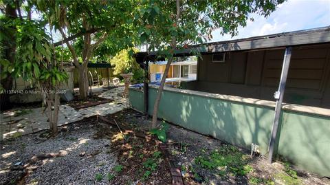662 SE 6th Pl, Hialeah, FL 33010 photo 17