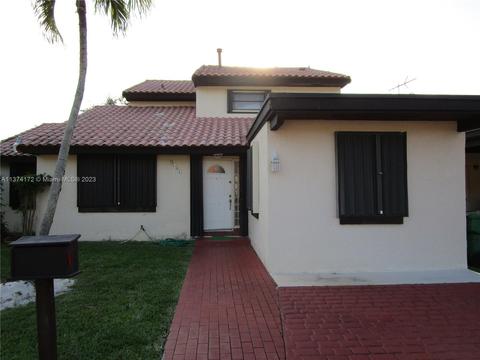 9046 SW 112th Ct, Miami, FL 33176