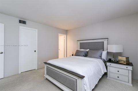 324 NW 69th Ave #246, Plantation, FL 33317