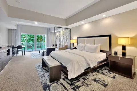 5300 NW 87th Ave #606, Doral, FL 33178