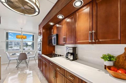 2751 S Ocean Dr #408S, Hollywood, FL 33019