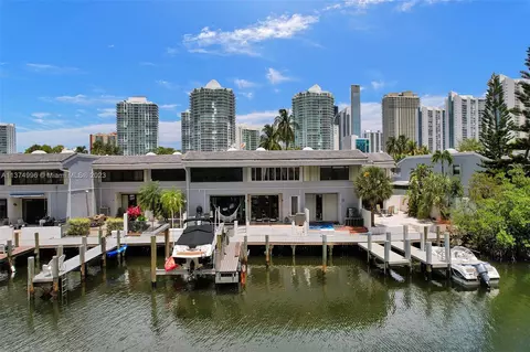 248 Poinciana Dr #506, Sunny Isles Beach, FL 33160