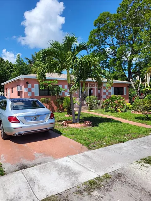 1071 NE 152nd Ter, North Miami Beach, FL 33162