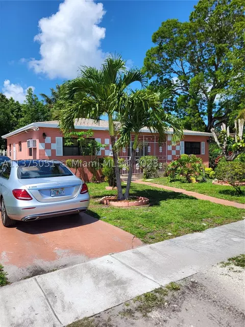 1071 NE 152nd Ter, North Miami Beach, FL 33162