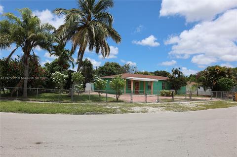 901 E 36th St, Hialeah, FL 33013