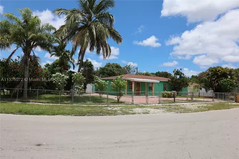 901 E 36th St, Hialeah, FL 33013 photo 1
