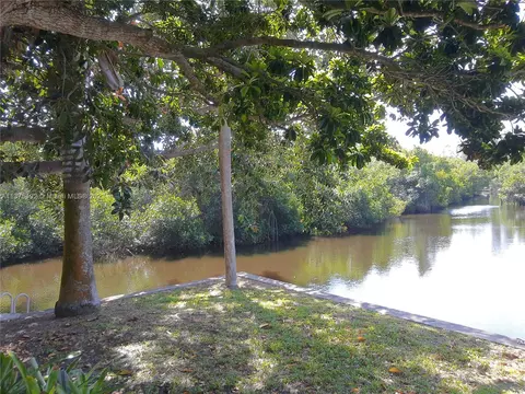 1040 Wyomi Dr, Other City - In The State Of Florida, FL 33919