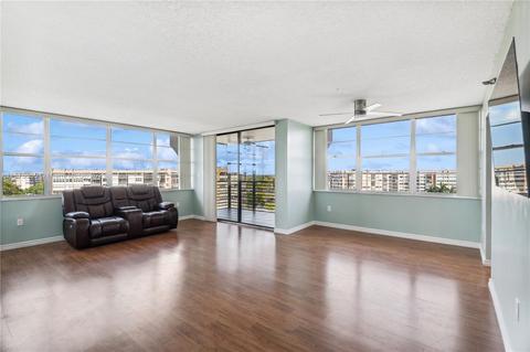 900 Saint Charles Pl #PH18, Pembroke Pines, FL 33026 21 Photos