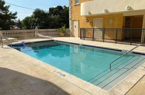 Undisclosed, Surfside, FL 33154 photo 5