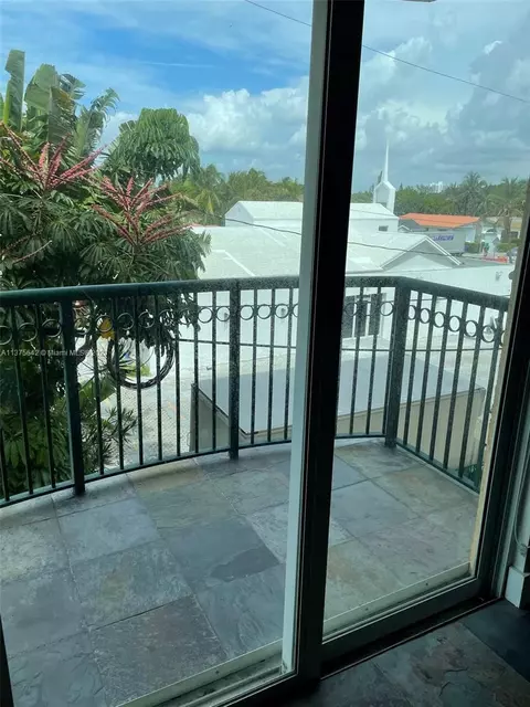 Undisclosed, Surfside, FL 33154 photo 21