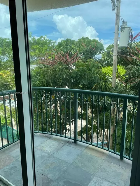 Undisclosed, Surfside, FL 33154 photo 20