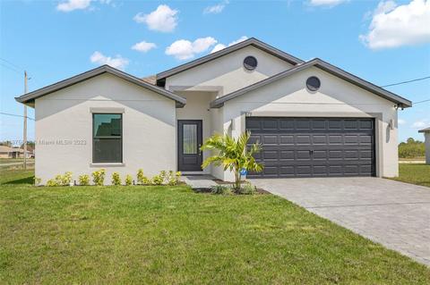879 Yellowbird Dr, Fort Myers, FL 33913