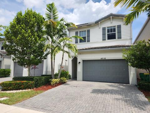 4516 NW 48th Ter, Tamarac, FL 33319