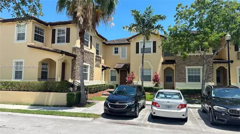 9165 SW 227th St #3, Cutler Bay, FL 33190