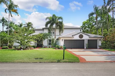14100 Carlton Dr, Davie, FL 33330